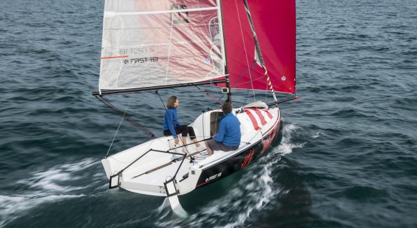 Beneteau vela: First 18