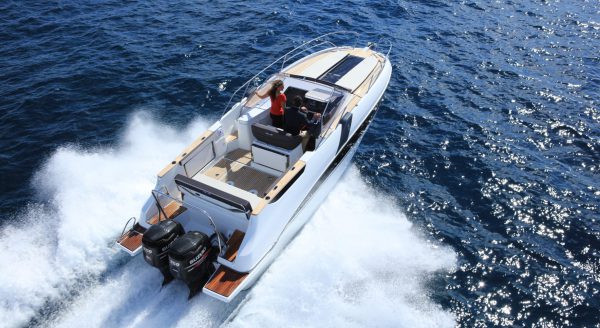 Barche a motore sardegna: Beneteau Flyer 8.8 Sundeck