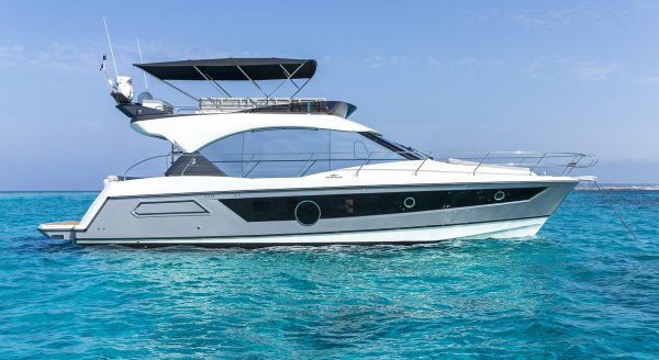 Beneteau motore: Monte Carlo 52