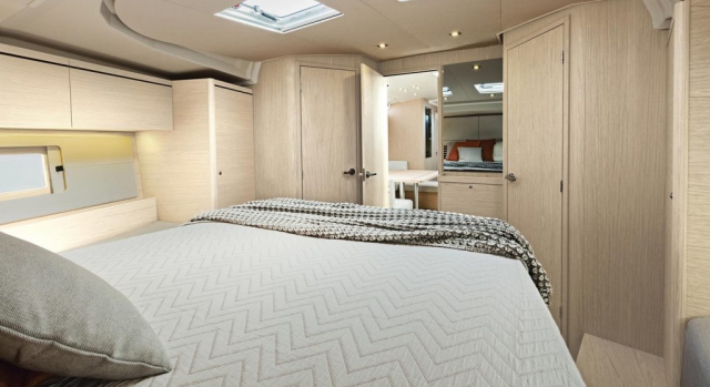oceanis51.1_interieur_cabine1