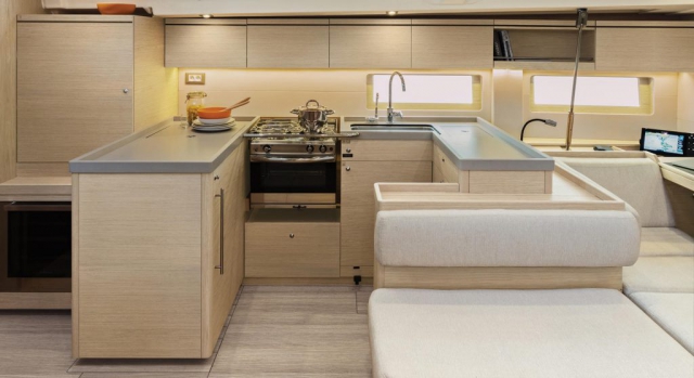 oceanis51.1_interieur_cuisinedetails